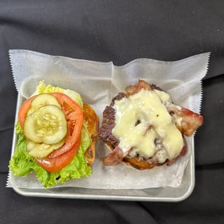 8 OZ BACON CHEESEBURGER